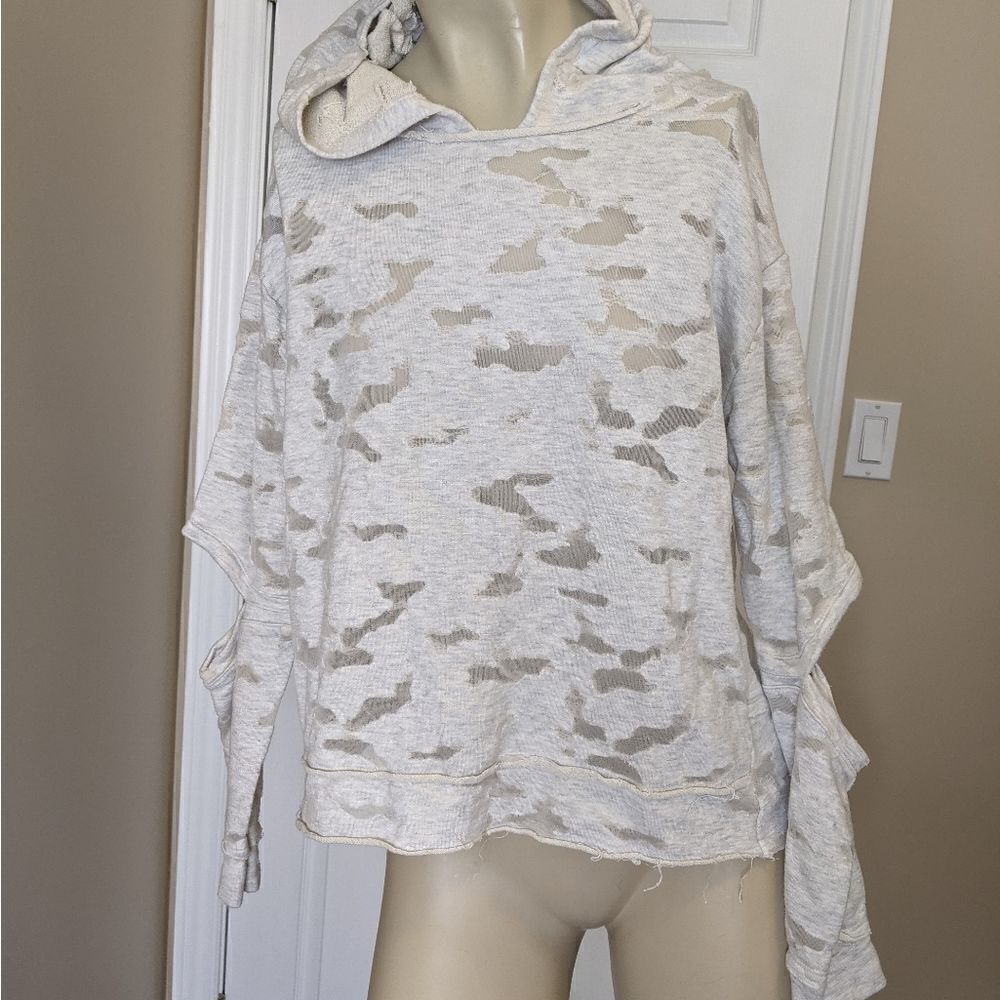 generation Love shirt long sleeve with hood sheer patches